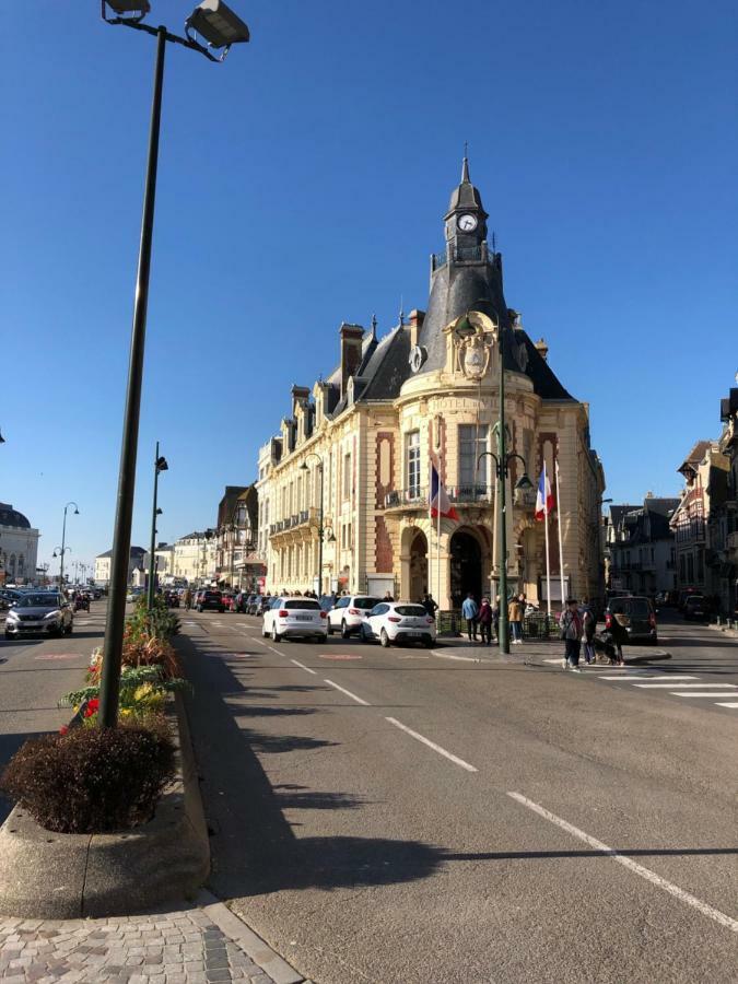 L'Etoile De Trouville 外观 照片
